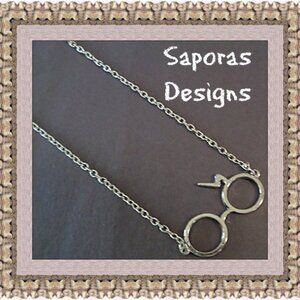 Silver Tone Harry Potter Glasses / Scar Theme Necklace Unisex